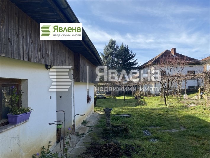 Till salu  Hus region Sofia , Djurovo , 811 kvm | 73313284 - bild [3]