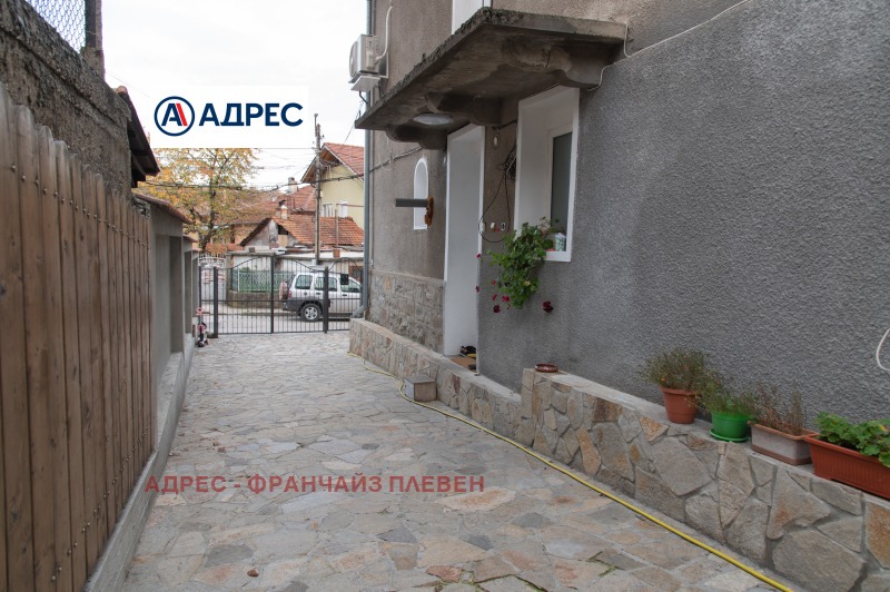 Продава КЪЩА, гр. Троян, област Ловеч, снимка 3 - Къщи - 52600192