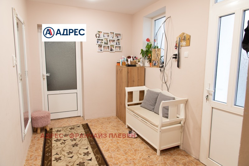 Продава КЪЩА, гр. Троян, област Ловеч, снимка 7 - Къщи - 52600192