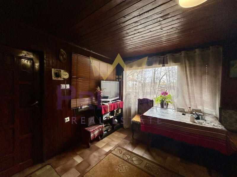 Продава КЪЩА, с. Безводица, област Добрич, снимка 6 - Къщи - 52824328