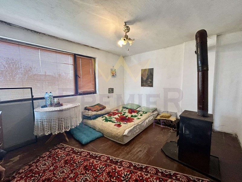 Продава КЪЩА, с. Безводица, област Добрич, снимка 9 - Къщи - 52824328