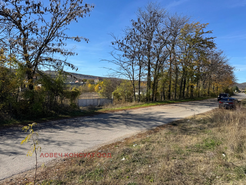 Продава ПАРЦЕЛ, град Ловеч, Промишлена зона • 220992 € / 432222.78 лв. • 56196328 1