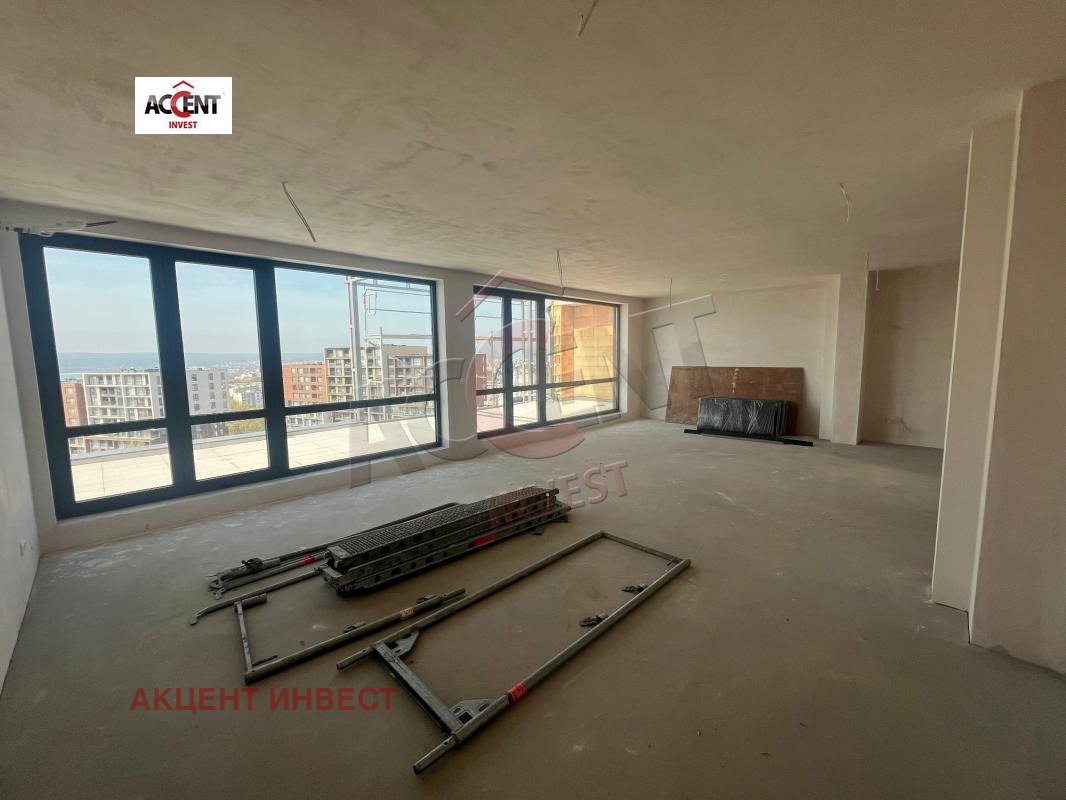Продава 4-СТАЕН, гр. Варна, Бриз, снимка 2 - Апартаменти - 53070420