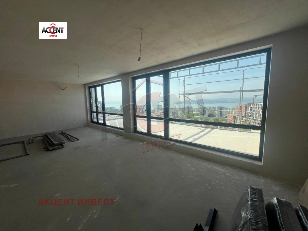 Продава 4-СТАЕН, гр. Варна, Бриз