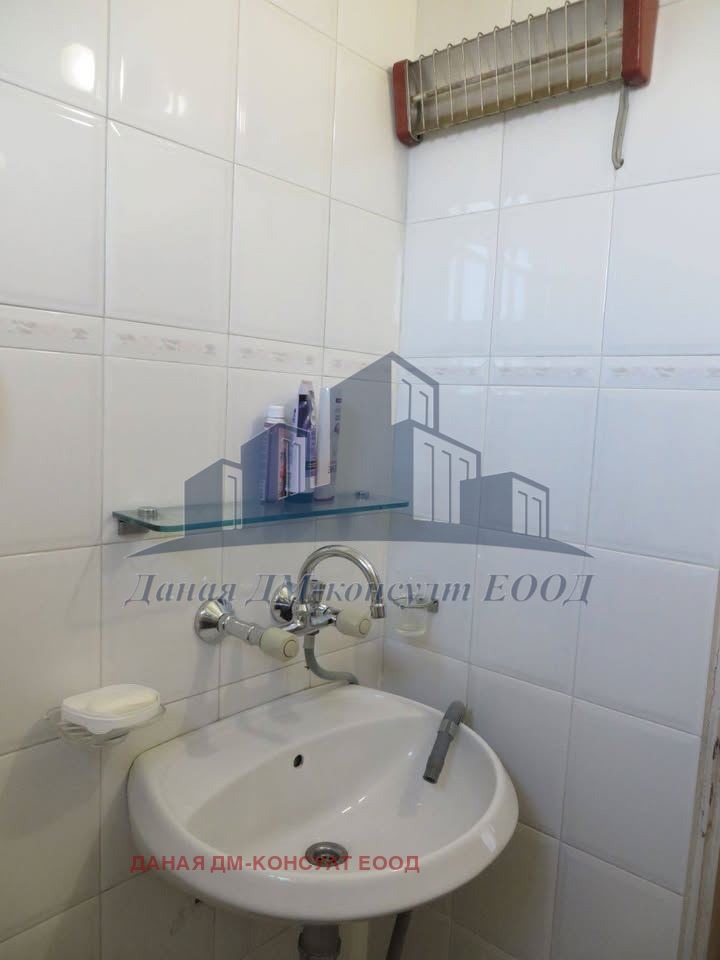 Продава 2-СТАЕН, гр. Шумен, Пожарната, снимка 9 - Апартаменти - 56134887