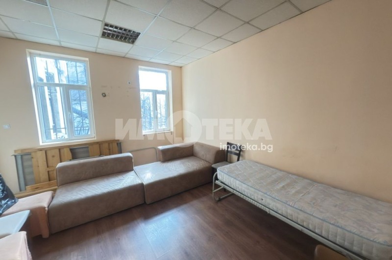 Продава 3-СТАЕН, гр. София, Център, снимка 8 - Апартаменти - 53424118