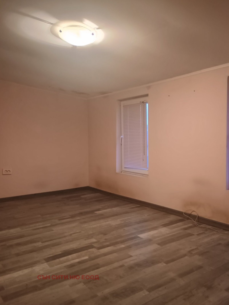 Продава КЪЩА, с. Петърч, област София област, снимка 12 - Къщи - 53078294