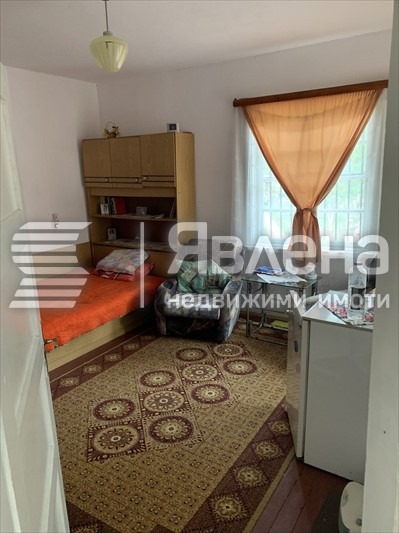 Продава КЪЩА, с. Равнище, област София област, снимка 8 - Къщи - 56024752