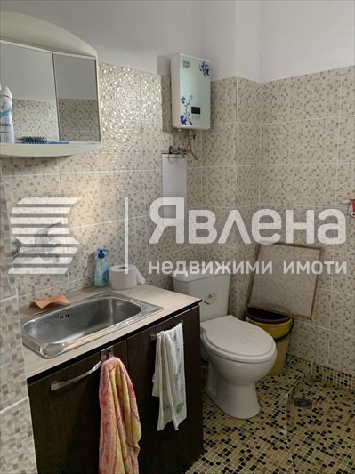 Продава КЪЩА, с. Равнище, област София област, снимка 4 - Къщи - 56024752