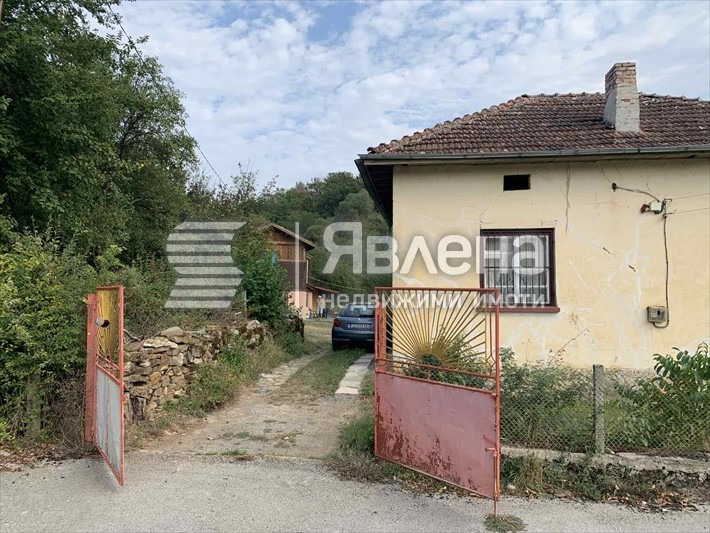 Продава КЪЩА, с. Равнище, област София област, снимка 5 - Къщи - 56024752