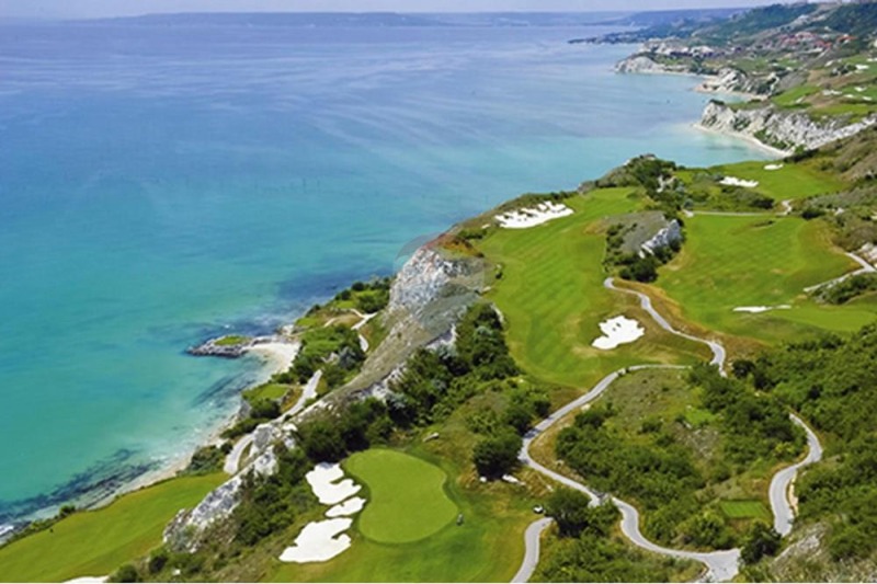 Продава ВИЛА, гр. Каварна, област Добрич, снимка 15 - Вили - 52990474