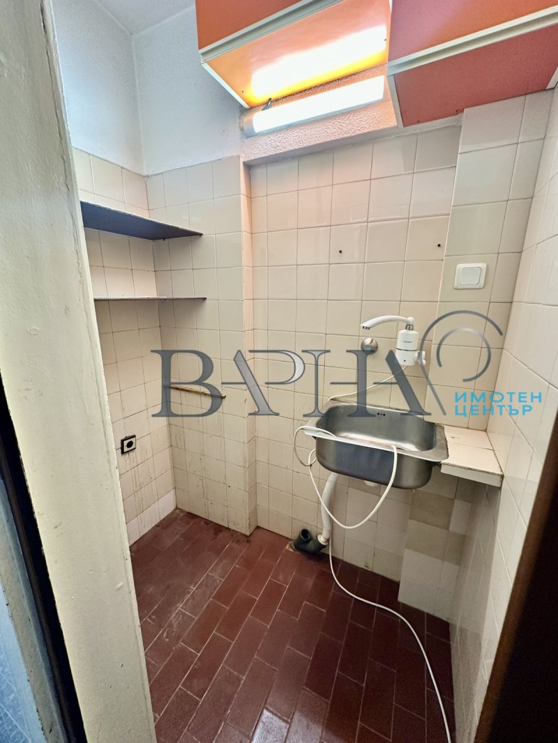 Продава  4-стаен град Варна , Център , 100 кв.м | 48667909 - изображение [8]