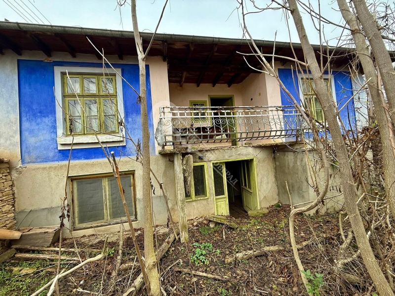 Продава КЪЩА, с. Долна Липница, област Велико Търново