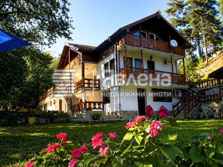 Продава КЪЩА, гр. Калофер, област Пловдив, снимка 4 - Къщи - 54772413