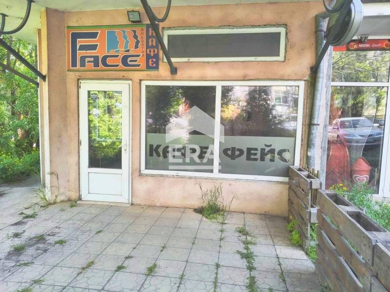 Продава ЗАВЕДЕНИЕ, гр. Добрич, Строител