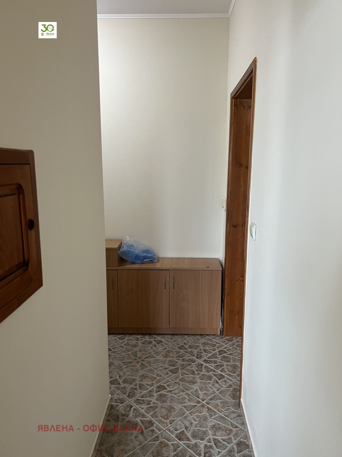 Продава 3-СТАЕН, гр. Варна, Цветен квартал, снимка 2 - Апартаменти - 54863445