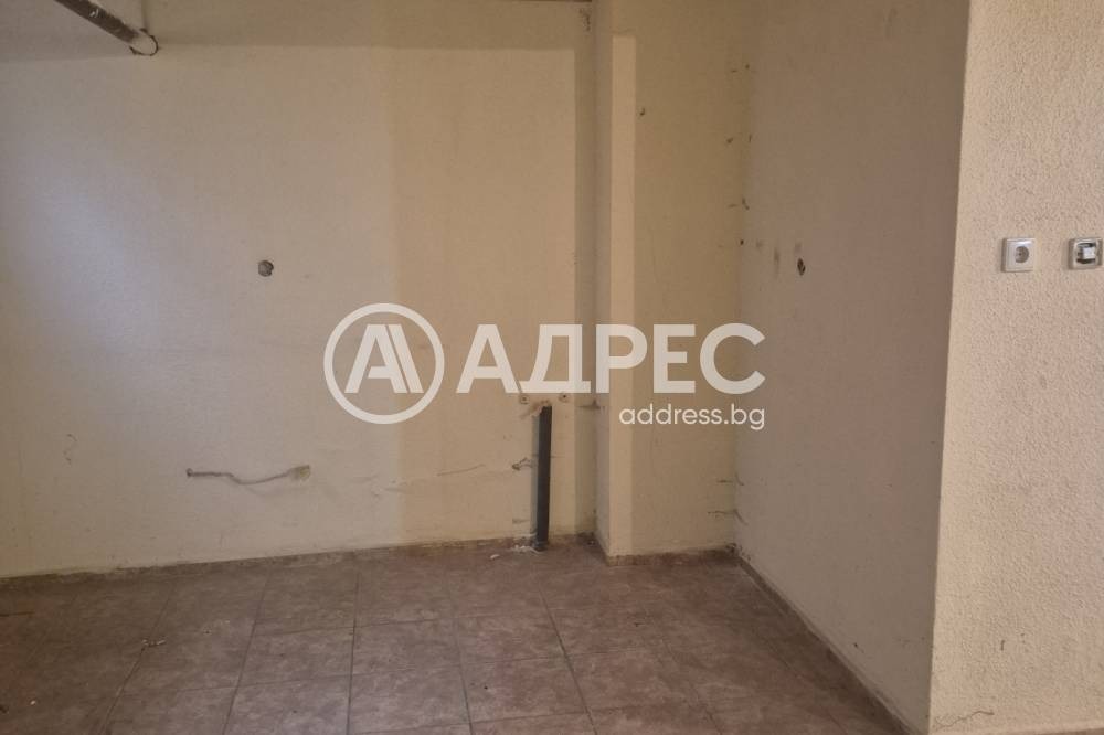 Продава ГАРАЖ, ПАРКОМЯСТО, гр. София, Белите брези, снимка 2 - Гаражи и паркоместа - 55653050