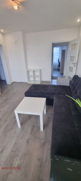 3 soverom Tsentar, Stara Zagora