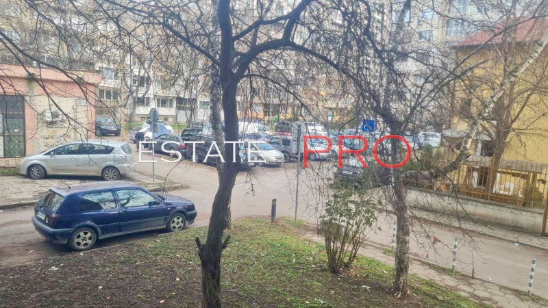 Продава 3-СТАЕН, гр. София, Света Троица, снимка 4 - Aпартаменти - 49511109