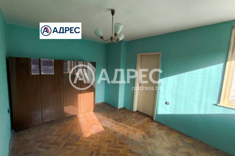 Продава МНОГОСТАЕН, гр. Разград, Център, снимка 3 - Апартаменти - 52633803