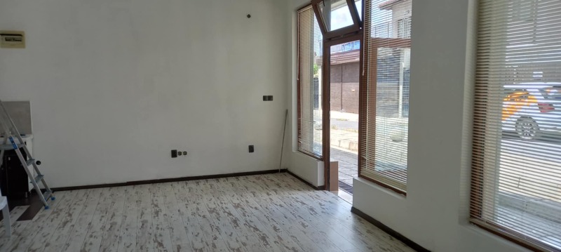 Продава  Офис град Хасково , Дружба 1 , 35 кв.м | 79071746 - изображение [3]