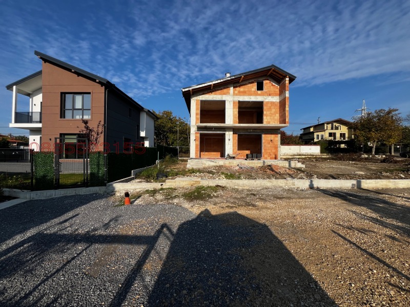 Продава КЪЩА, гр. Варна, м-т Добрева чешма, снимка 8 - Къщи - 52538595