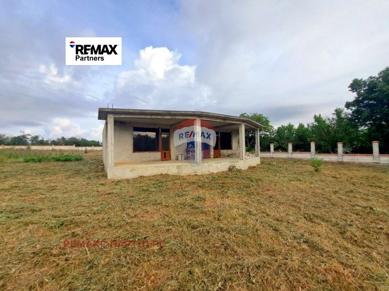 Продава КЪЩА, с. Калоян, област Варна, снимка 2 - Къщи - 56197729