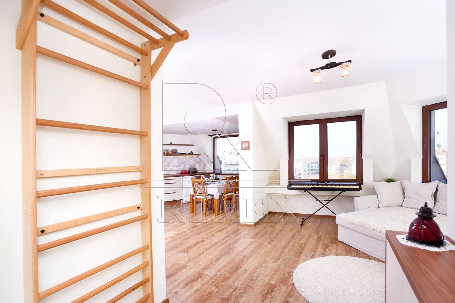 Продава 3-СТАЕН, гр. Пловдив, Център, снимка 8 - Апартаменти - 54030596