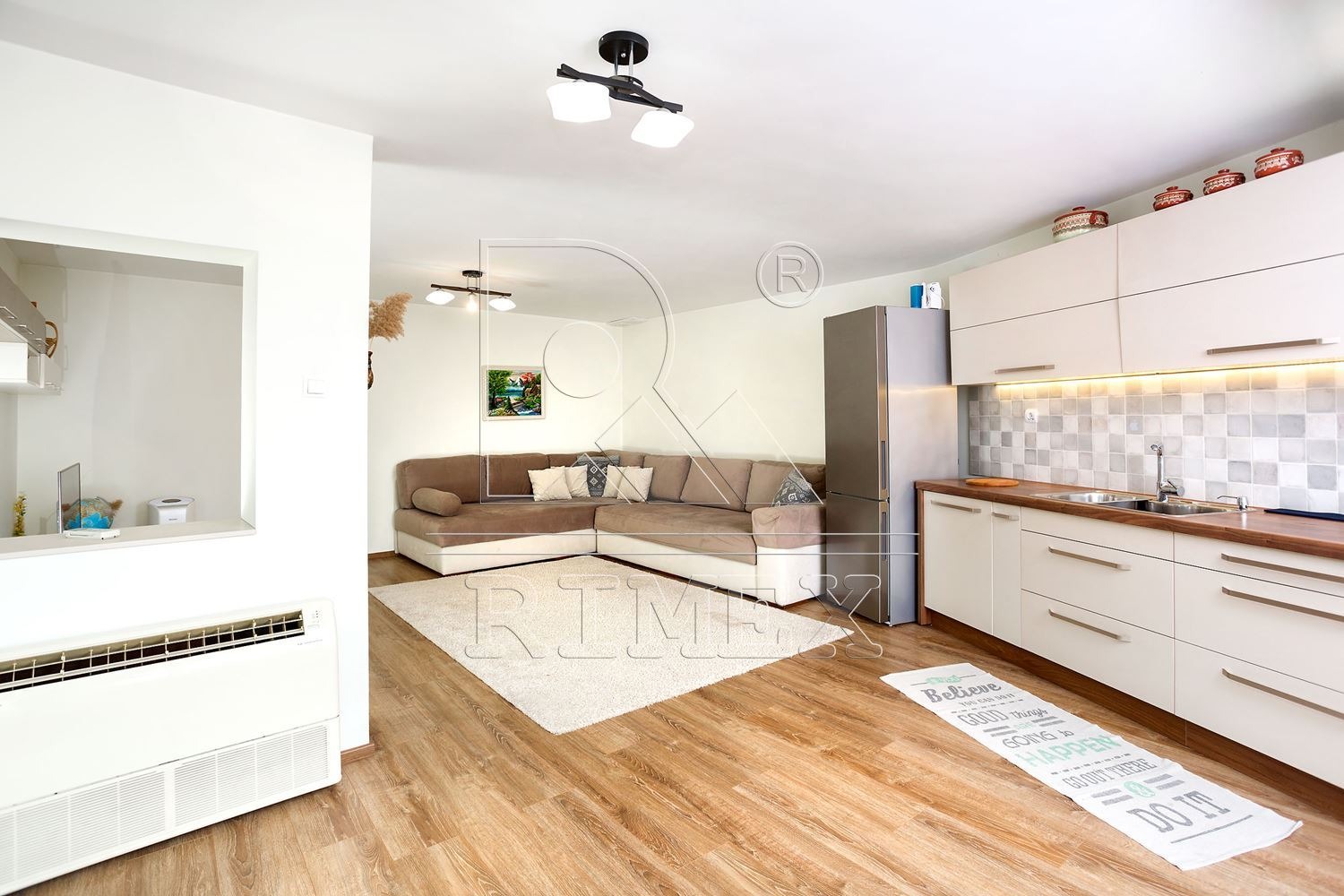 Продава 3-СТАЕН, гр. Пловдив, Център, снимка 3 - Апартаменти - 54030596