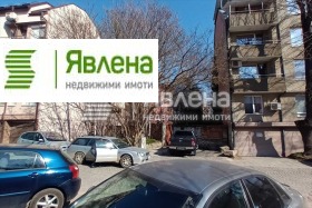 Plot Stariyat grad, Plovdiv 2