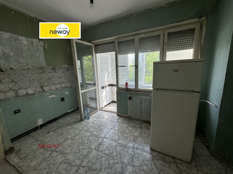 Продава  3-стаен град Плевен , Широк център , 82 кв.м | 16293198 - изображение [2]