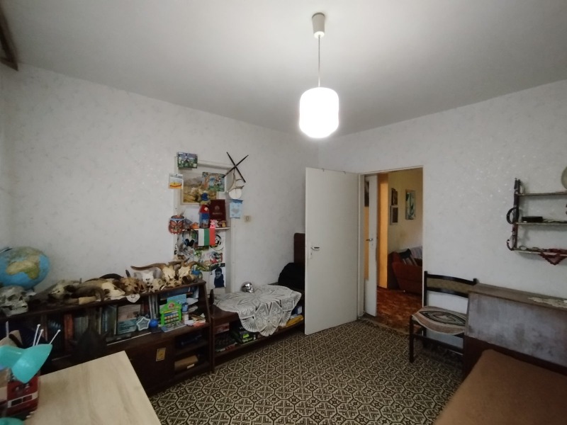 Продава 4-СТАЕН, гр. Русе, Възраждане, снимка 4 - Апартаменти - 52858232