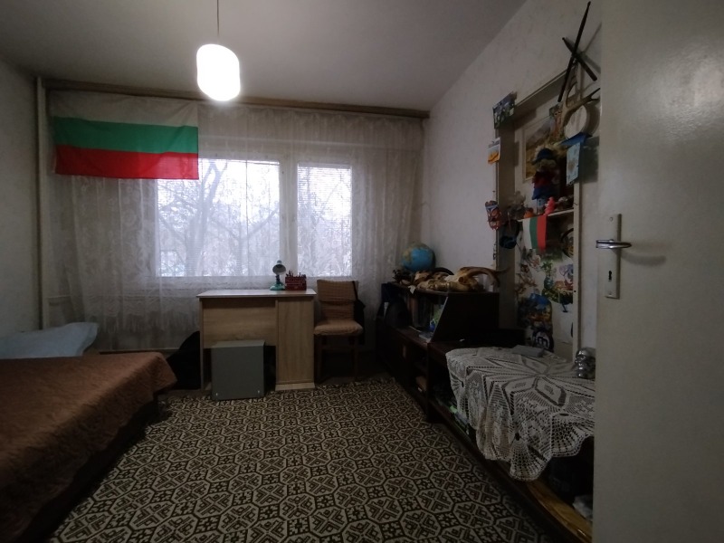 Продава 4-СТАЕН, гр. Русе, Възраждане, снимка 5 - Апартаменти - 52858232