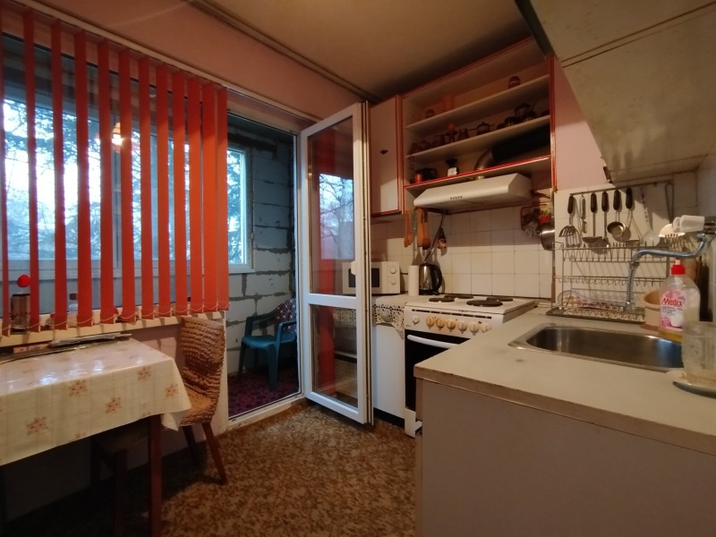 Продава 4-СТАЕН, гр. Русе, Възраждане, снимка 10 - Апартаменти - 52858232