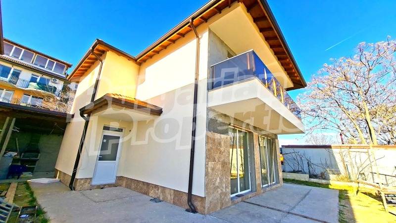 Продава КЪЩА в област Варна, гр. Бяла - 150 кв.м / 235 000 € » 459 620.05 лв., БЪЛГЕРИАН ПРОПЕРТИС