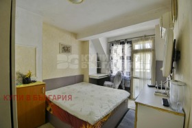 2 slaapkamers Ljatno kino Trakija, Varna 6