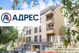 Продава 3-стаен град Варна Център - [1] 