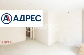 3-стаен град Варна, Център 8