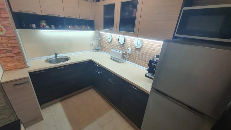 In vendita  2 camere da letto Burgas , Vazragdane , 94 mq | 41580850