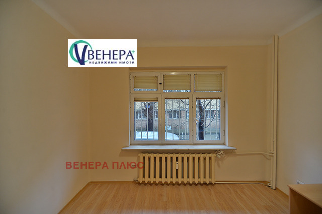 Продава 4-СТАЕН, гр. София, Център, снимка 6 - Aпартаменти - 45531246