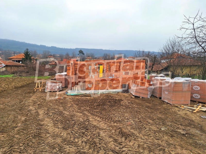 Продава КЪЩА, с. Пчелище, област Велико Търново, снимка 10 - Къщи - 53029942