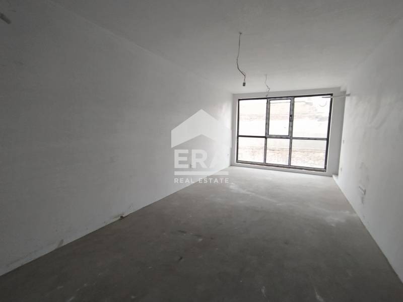 Продава 2-СТАЕН, гр. Варна, Център, снимка 6 - Апартаменти - 54261479