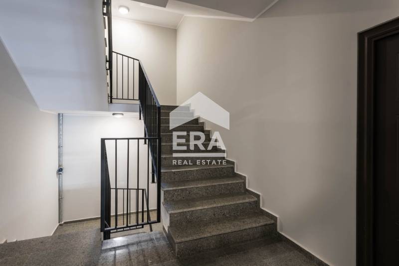 Продава 2-СТАЕН, гр. Варна, Център, снимка 3 - Апартаменти - 54261479