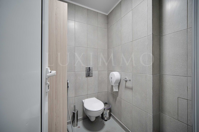 Продава СКЛАД, гр. София, с. Герман, снимка 8 - Складове - 52244282