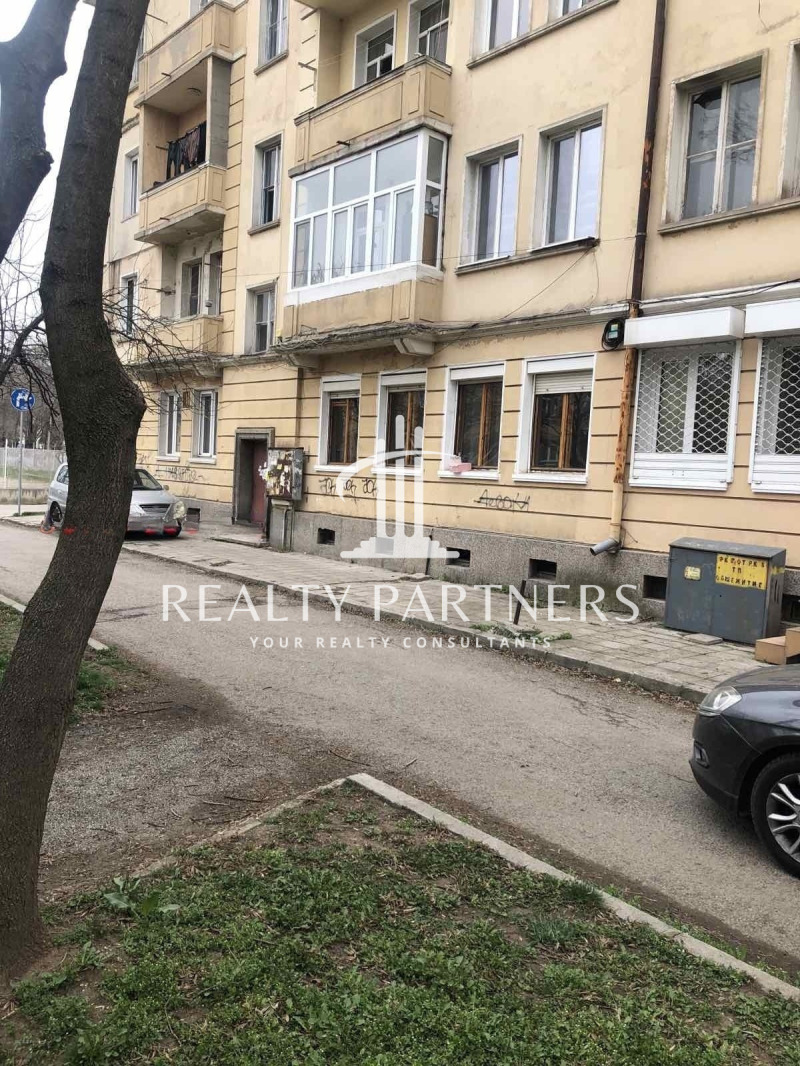 Продава  2-стаен град Перник , Изток , 41 кв.м | 16638755