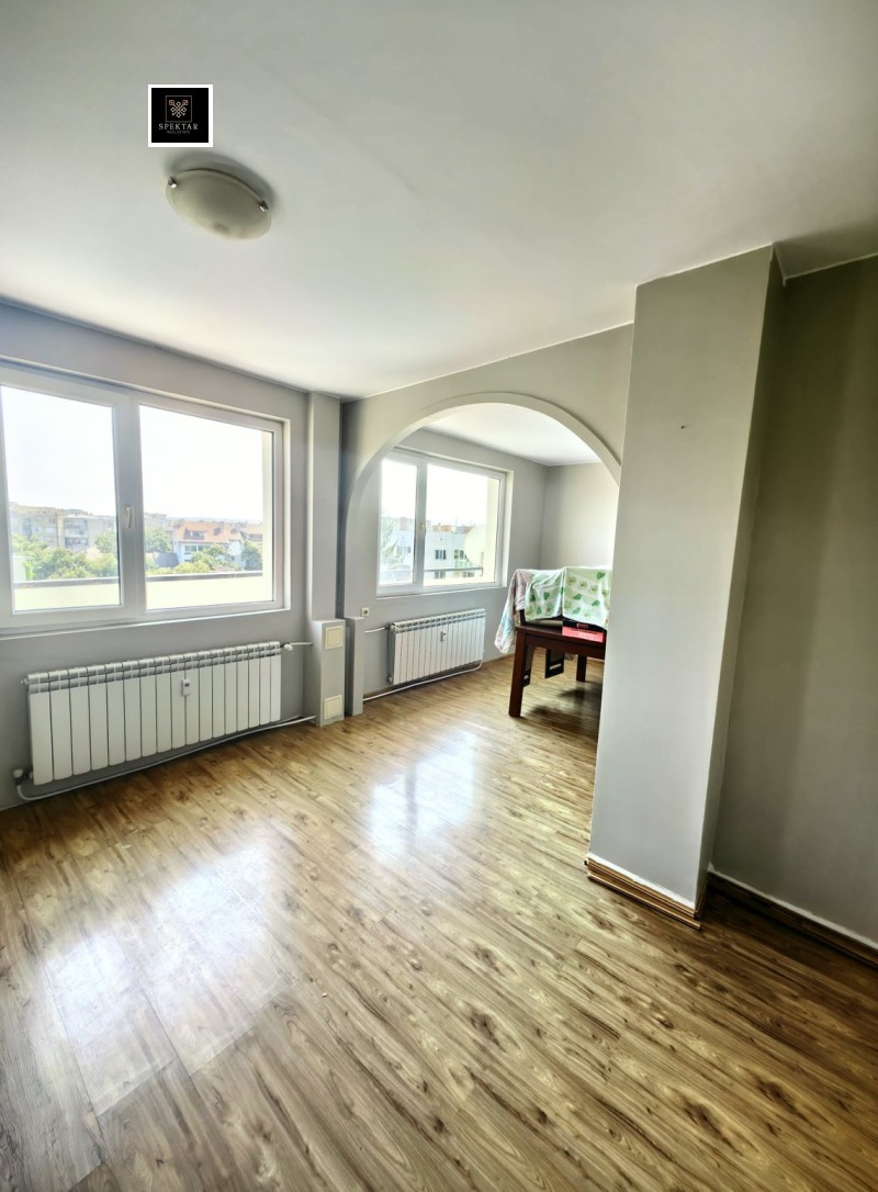 Zu verkaufen  2 Schlafzimmer Razgrad , Wazraschdane , 80 qm | 54350248