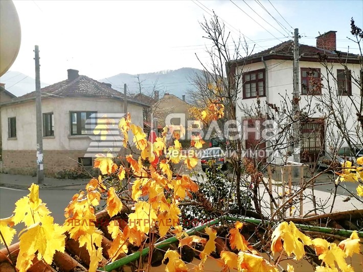 Продава КЪЩА, с. Костенец, област София област, снимка 15 - Къщи - 53238210