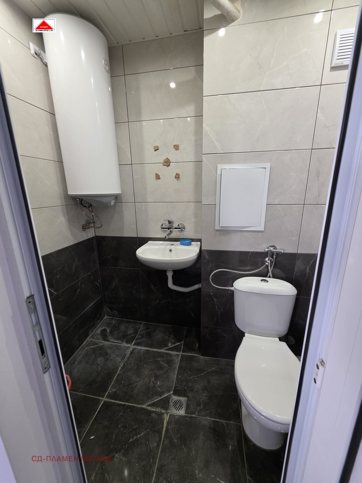 Продава 1-СТАЕН, гр. Шумен, Тракия, снимка 8 - Апартаменти - 56324323