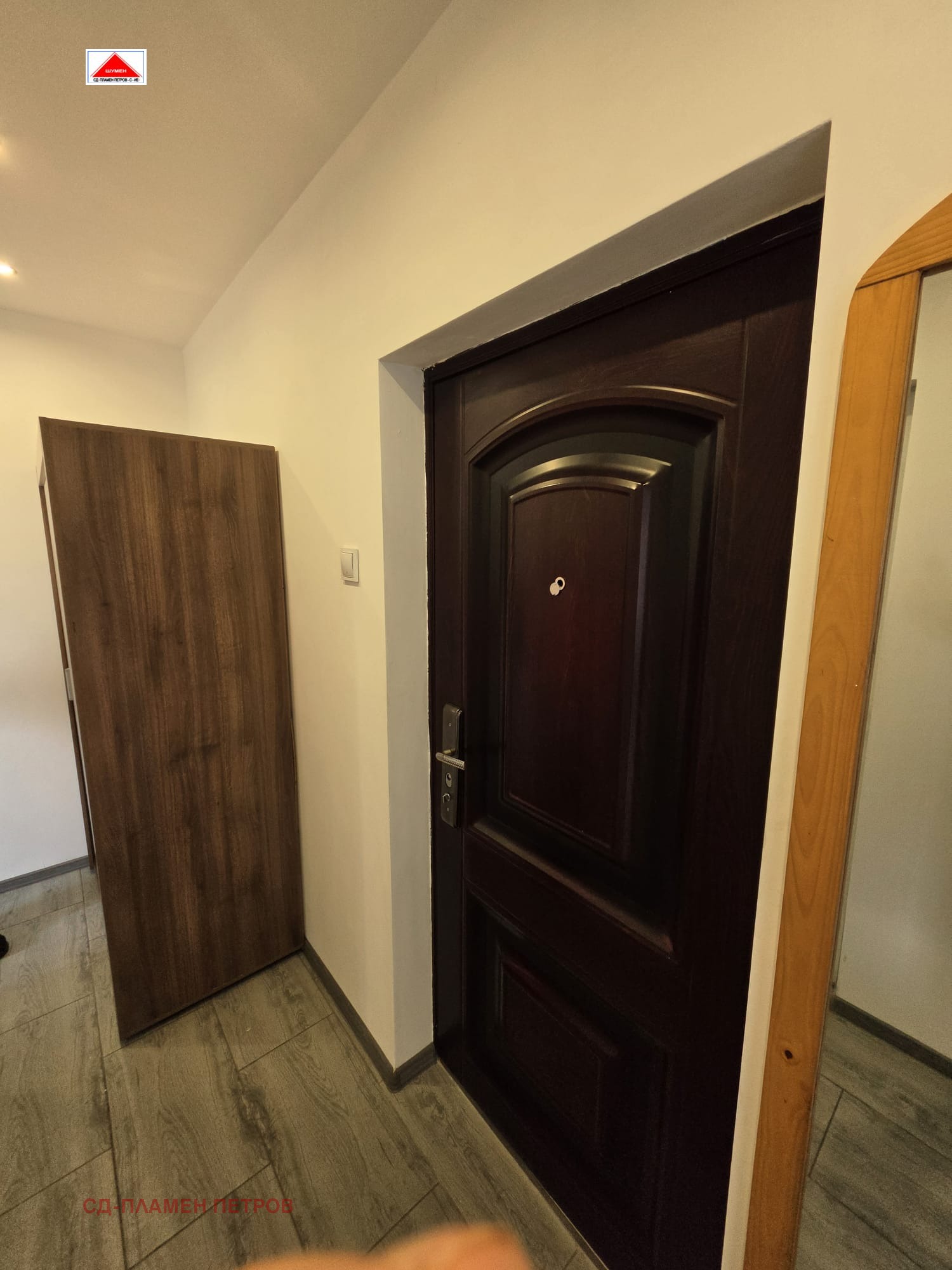 Продава 1-СТАЕН, гр. Шумен, Тракия, снимка 10 - Апартаменти - 56324323