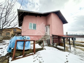 Hus Godesj, region Sofia 3